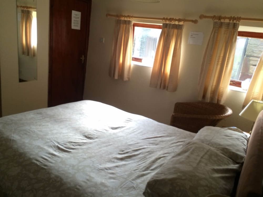 The Fox & Hounds Inn Double or Twin Room, Ensuite 4