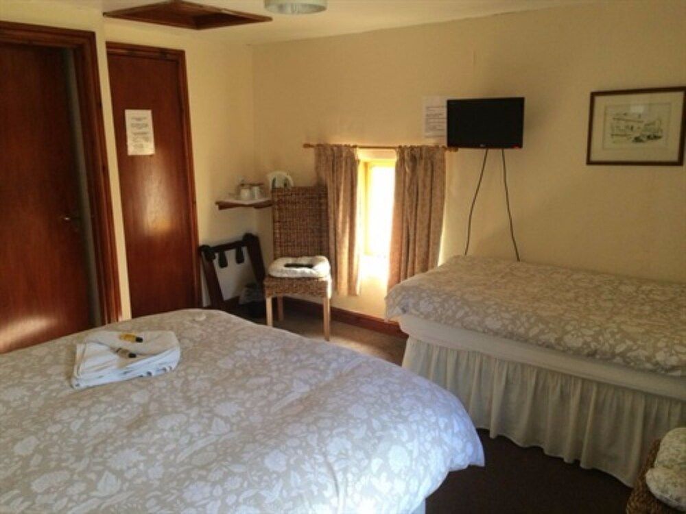 The Fox & Hounds Inn Double or Twin Room, Ensuite 8