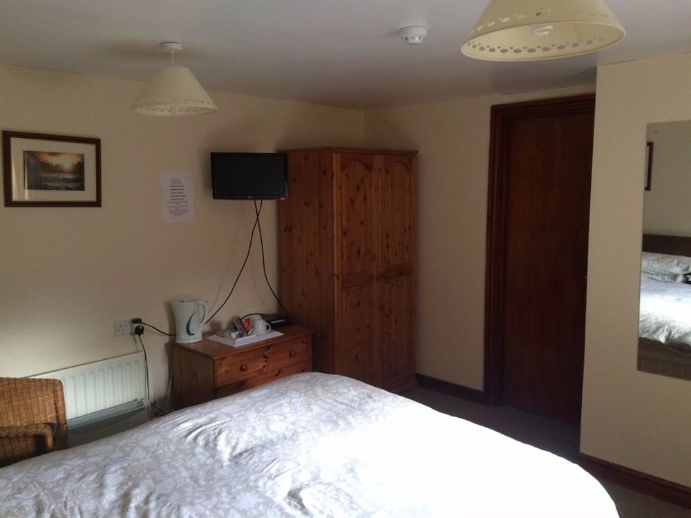 The Fox & Hounds Inn Double or Twin Room, Ensuite 6