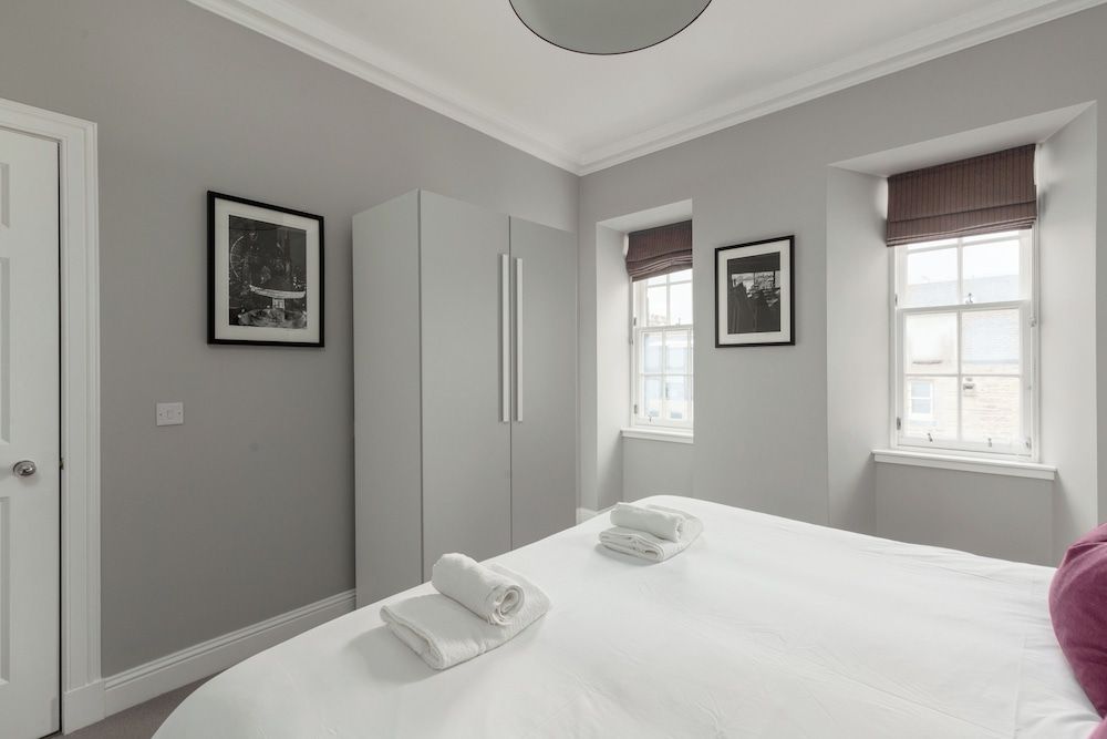 Destiny Scotland - Princes St Residence