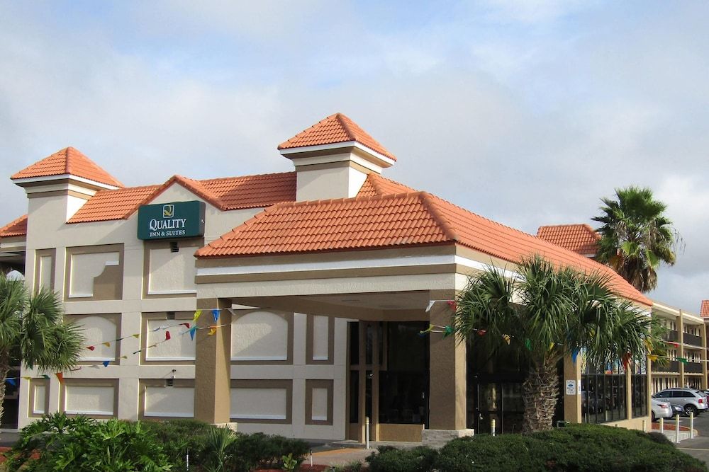 undefined Quality Inn & Suites Kissimmee near Main Gate 2