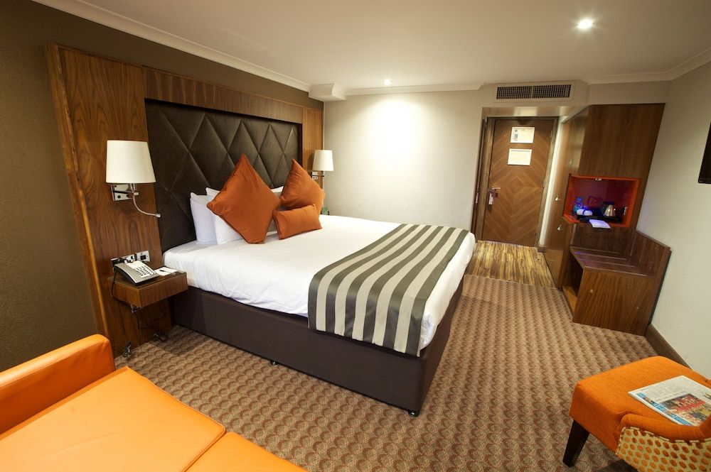 Frensham Pond Country House Hotel & Spa Basic Double Room