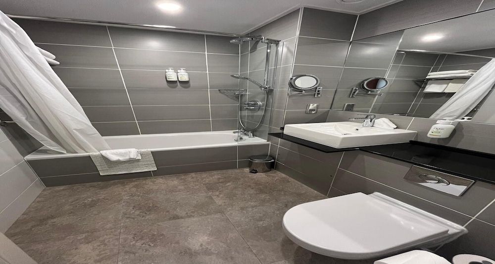 Best Western Chilworth Manor Hotel Executive Room, 1 Double Bed, Non Smoking 4