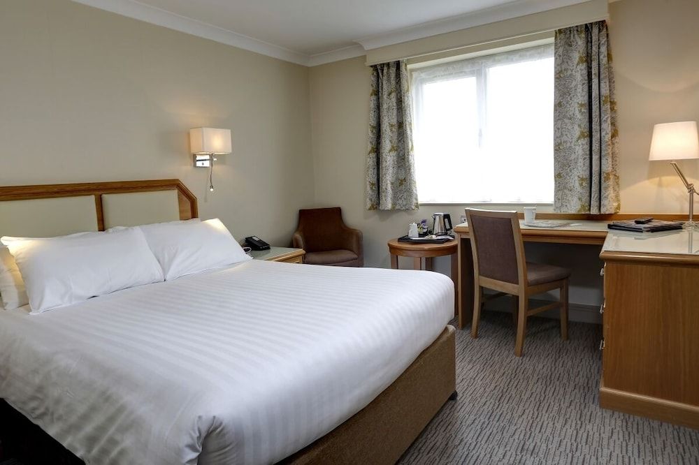 Best Western Chilworth Manor Hotel Family Room, 1 Double Bed, Non Smoking