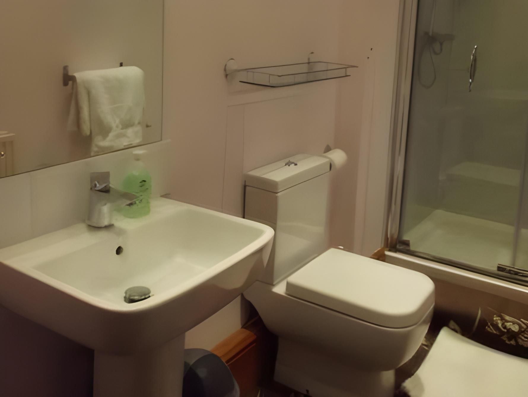 Single Room with Shared Bathroom