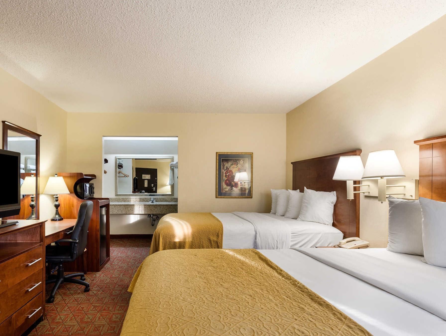 Double with 2 Double Beds - Smoking