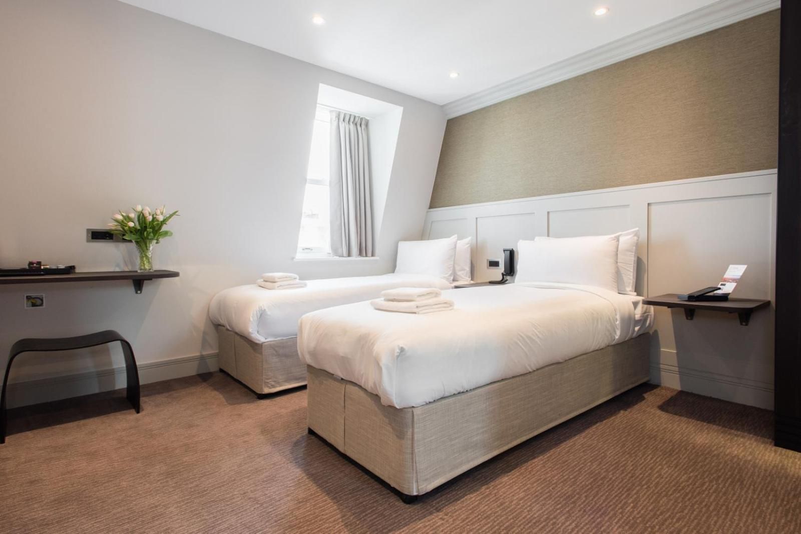 Mowbray Court Hotel Twin Room 2