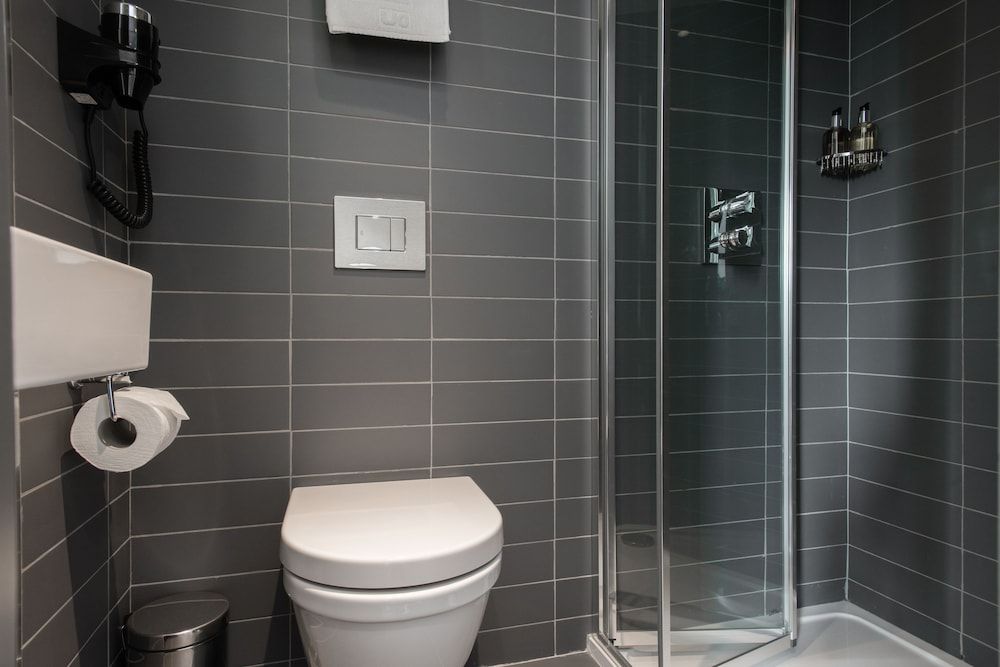 undefined Mowbray Court Hotel 10