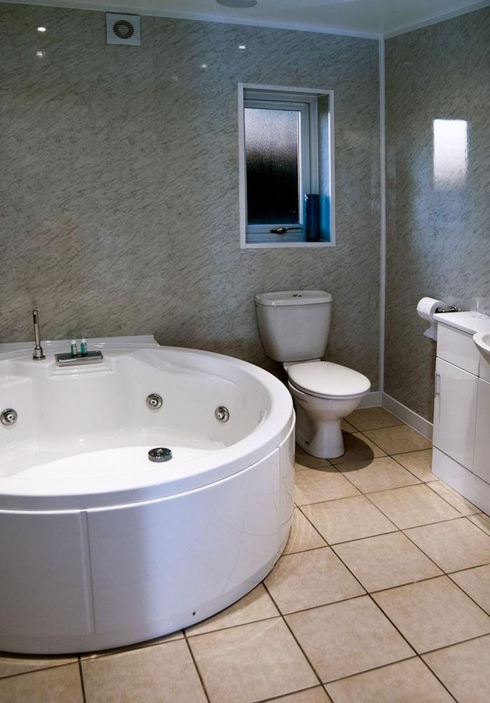 Edenhall Country House Hotel Standard Apartment, 3 Bedrooms (1 double, 3 singles, 1 bunk bed) 10