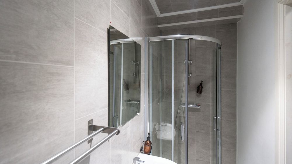 Imperial Salford Hotel Standard Single Room, 1 Twin Bed, Non Smoking, Ensuite 6