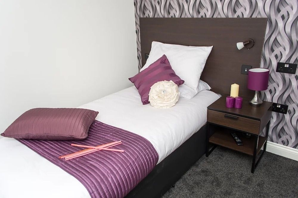 Imperial Salford Hotel Standard Single Room, 1 Twin Bed, Non Smoking, Ensuite 2