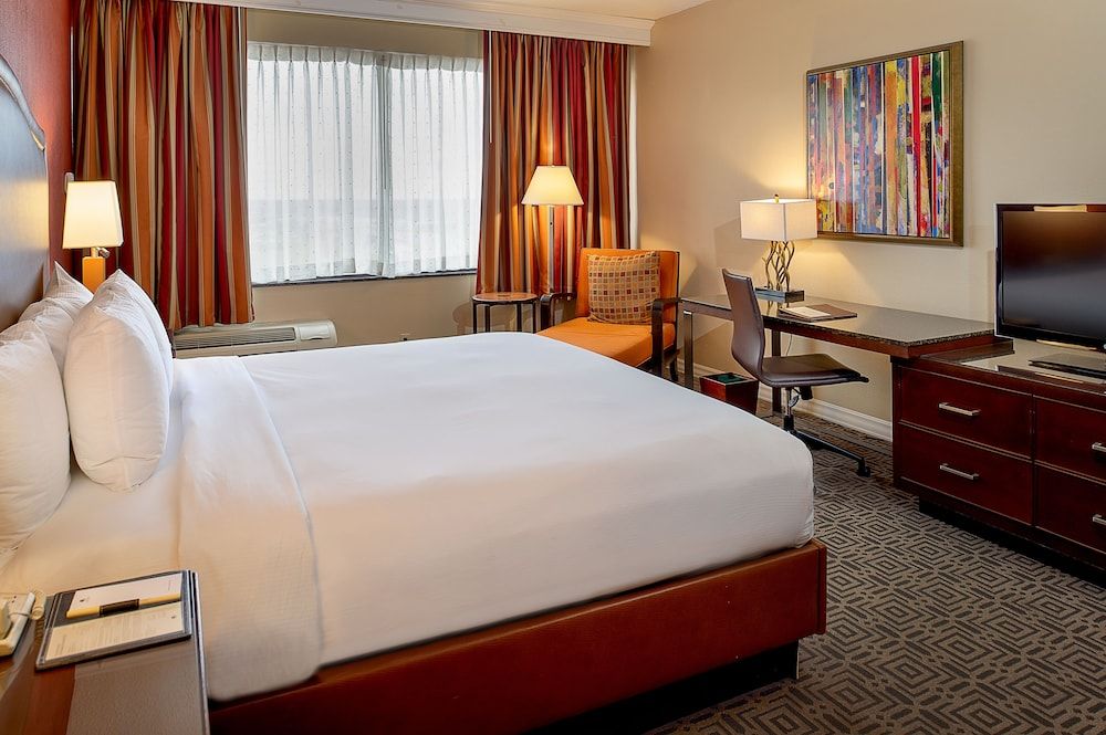 Deluxe Room, 1 King Bed
