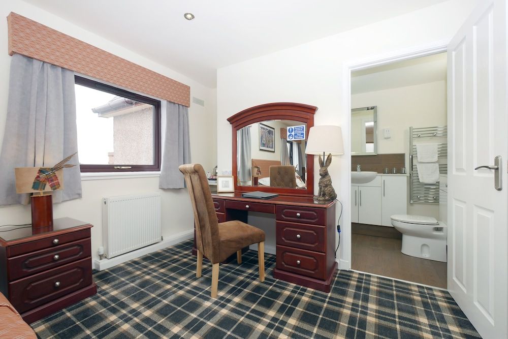 Ardentorrie Guest House Family Room 26