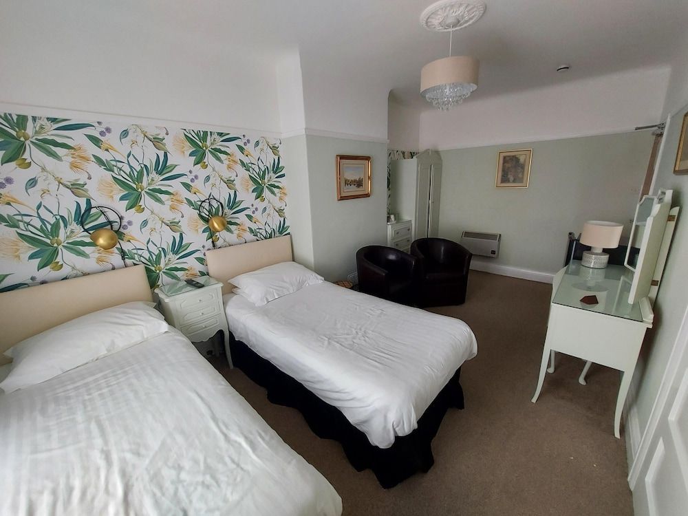 Twin Room, Ensuite (Beaumaris)