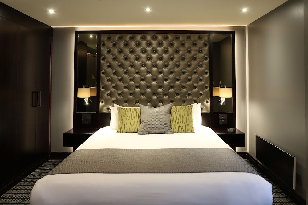 Mondo Hotel Deluxe Suite