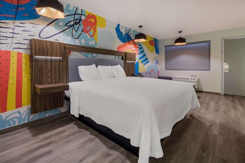 undefined Signature Inn Houston Galleria 3