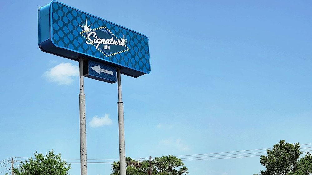 undefined Signature Inn Houston Galleria 9