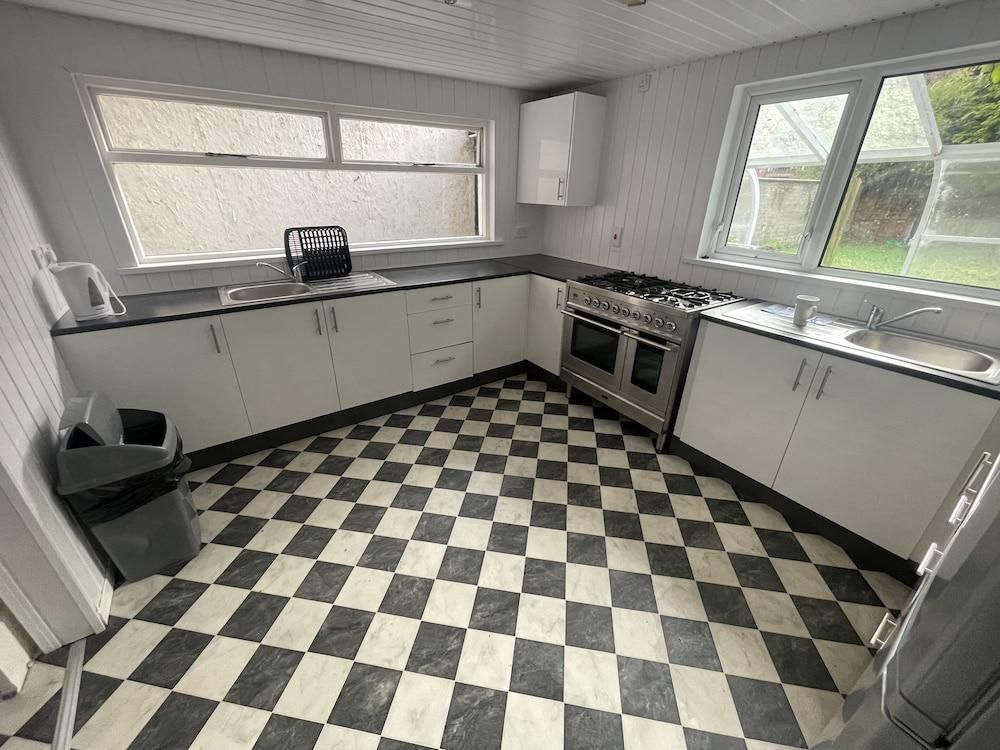 a7b00d65e93467f01adcf619bb3fd4b3