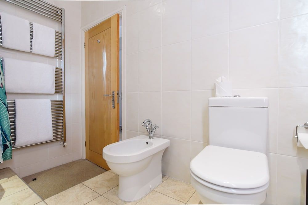 Jolyon's Boutique Hotel Deluxe Double or Twin Room (Room 4) 11