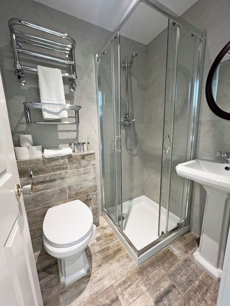 Shillingford Bridge Hotel Standard Single Room 3