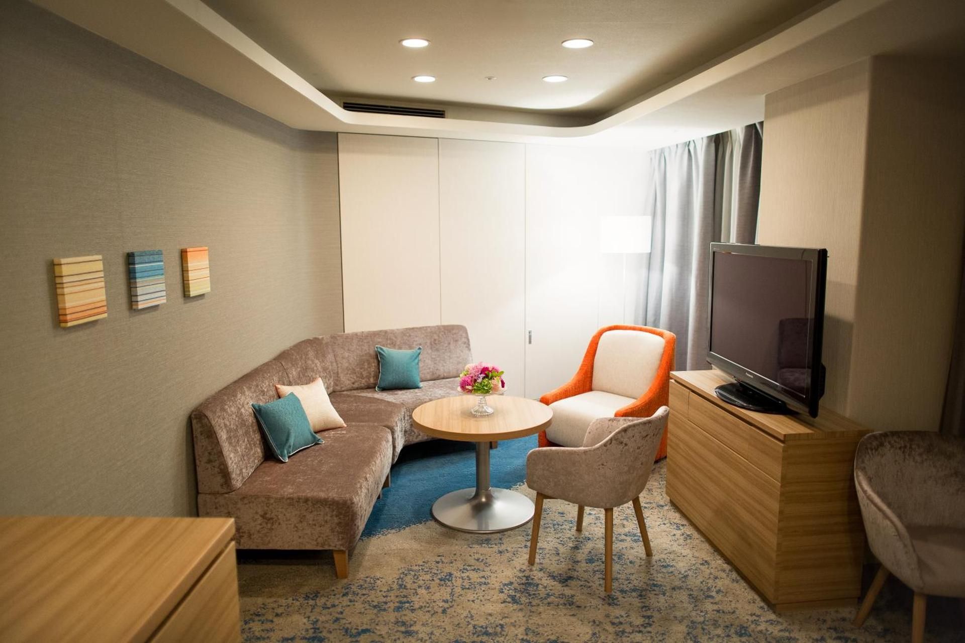 Deluxe Suite Room 21-30F - Non-Smoking