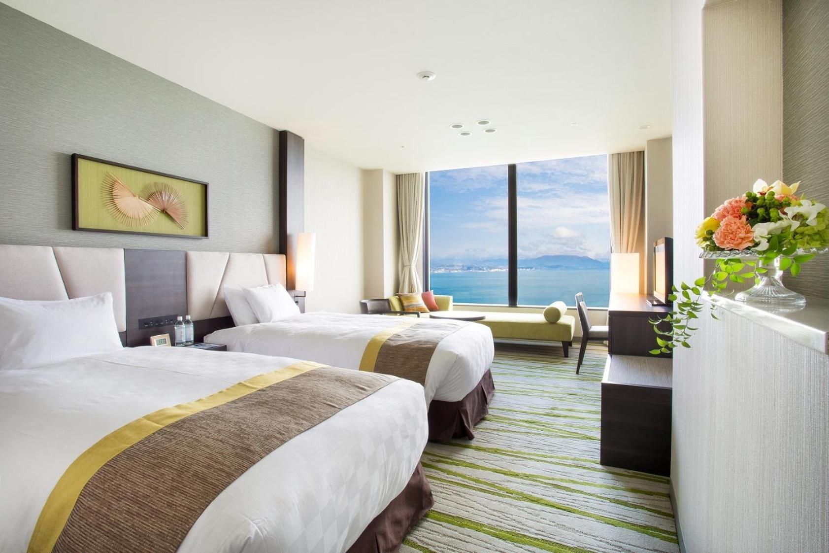 - Limited on 8th Aug - Executive Twin Room with Fireworks Exhibition Ticket