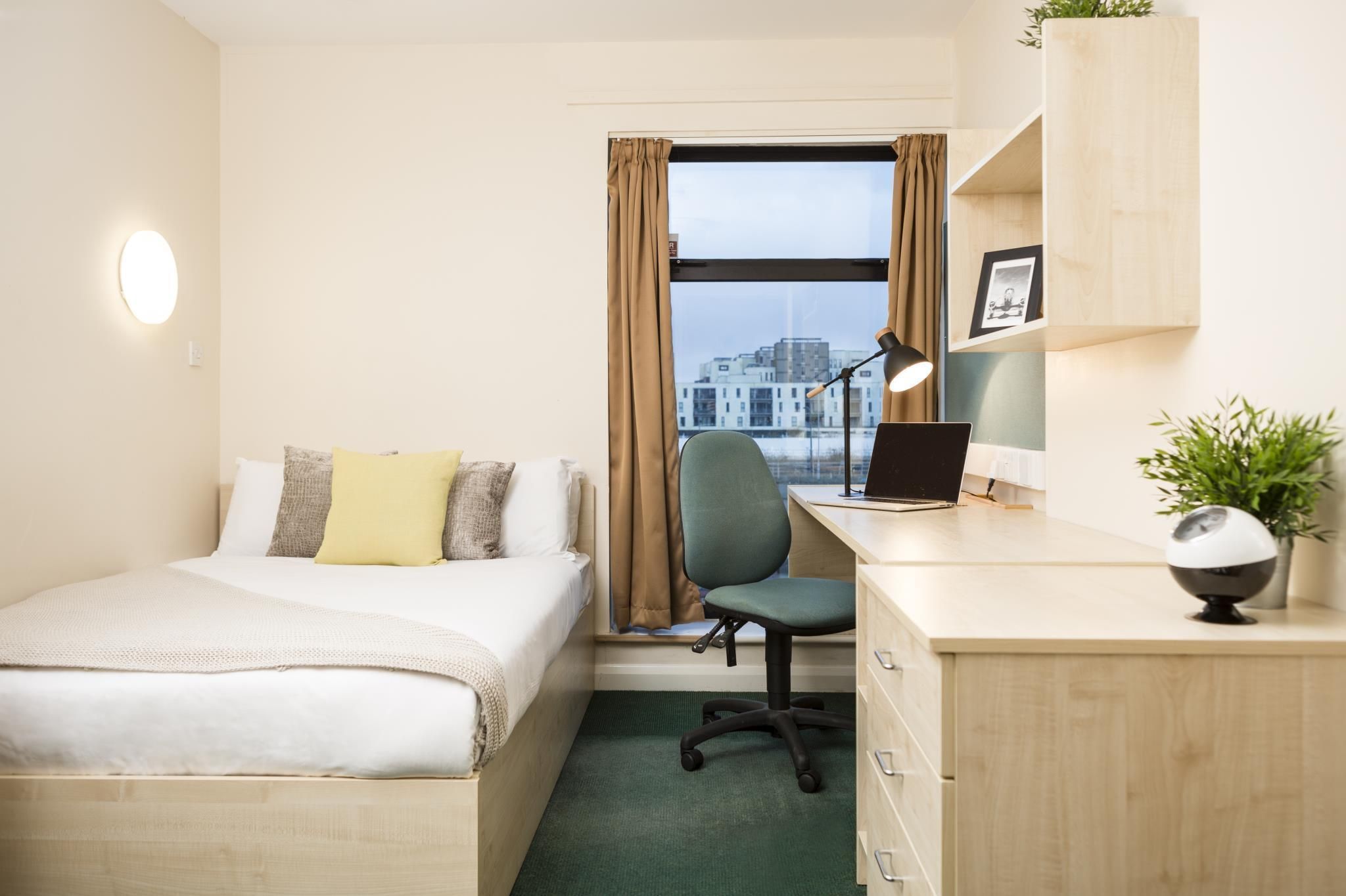 Newport Student Village - Campus Accommodation Double en-suite Room 