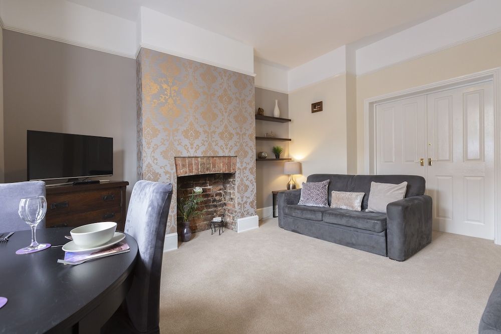 Apartment 32 Apartment, 2 Bedrooms (Triple Sleeper Bunk Bed) 2