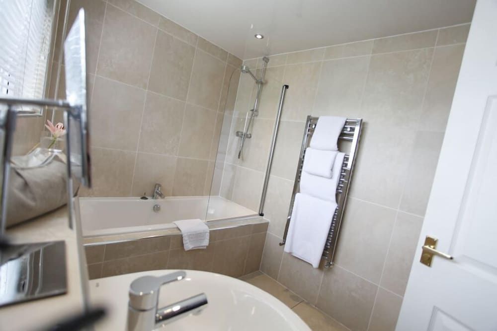 Longlands Inn and Restaurant Standard Double Room, 1 Double Bed 7