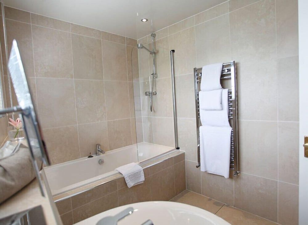 Longlands Inn and Restaurant Standard Double Room, 1 Double Bed 9
