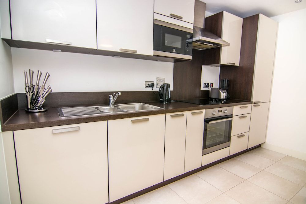 undefined Apartment Wharf – Water Gardens 6