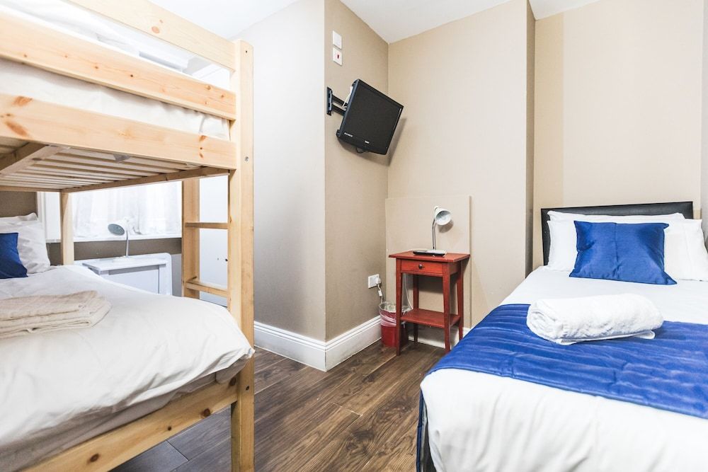 Belgravia Rooms Economy Triple Room