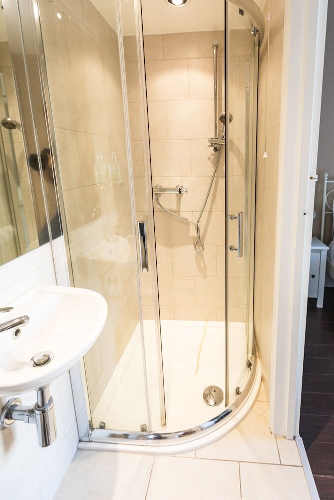 Belgravia Rooms Standard Double Room 7