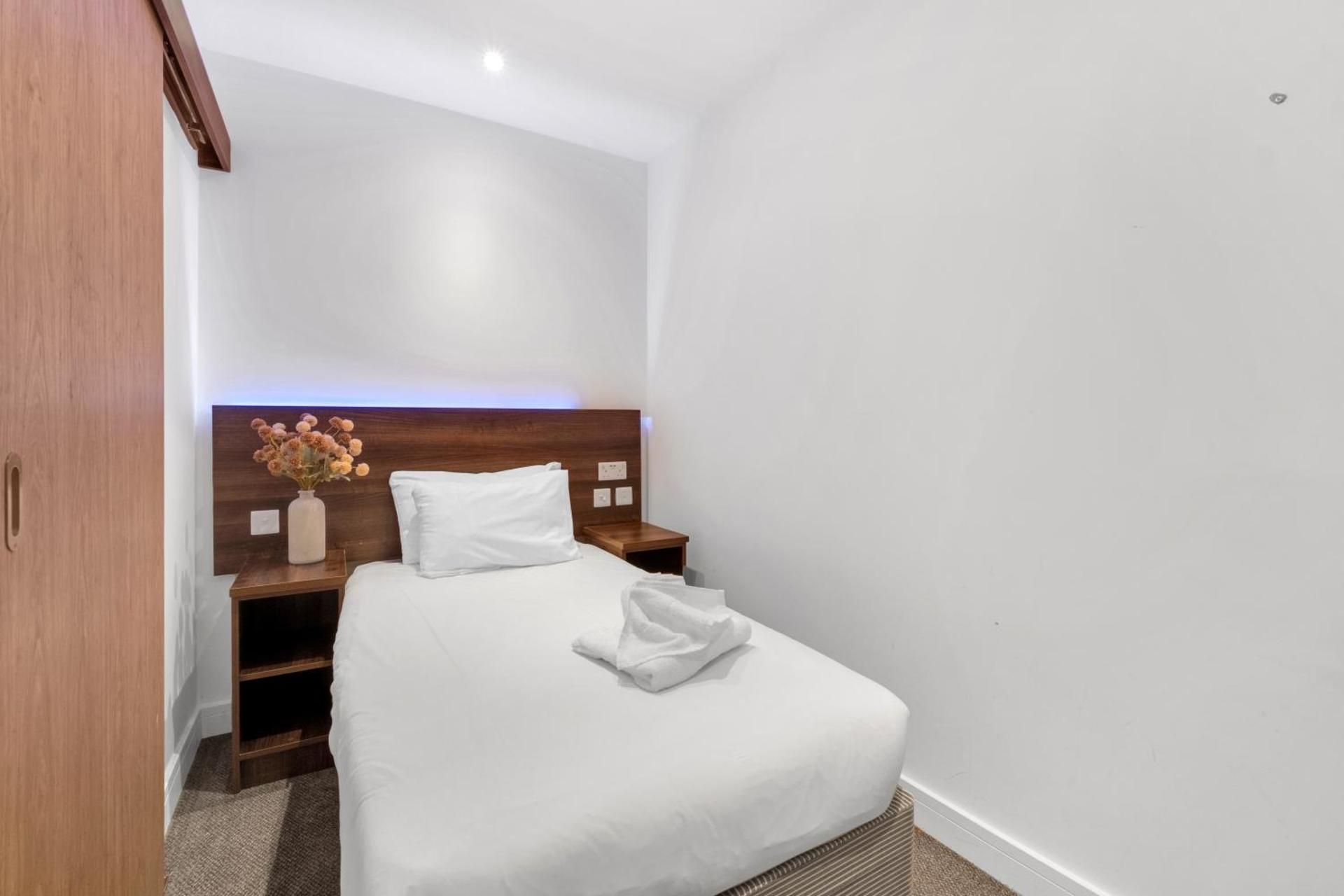 Single Room with Shower