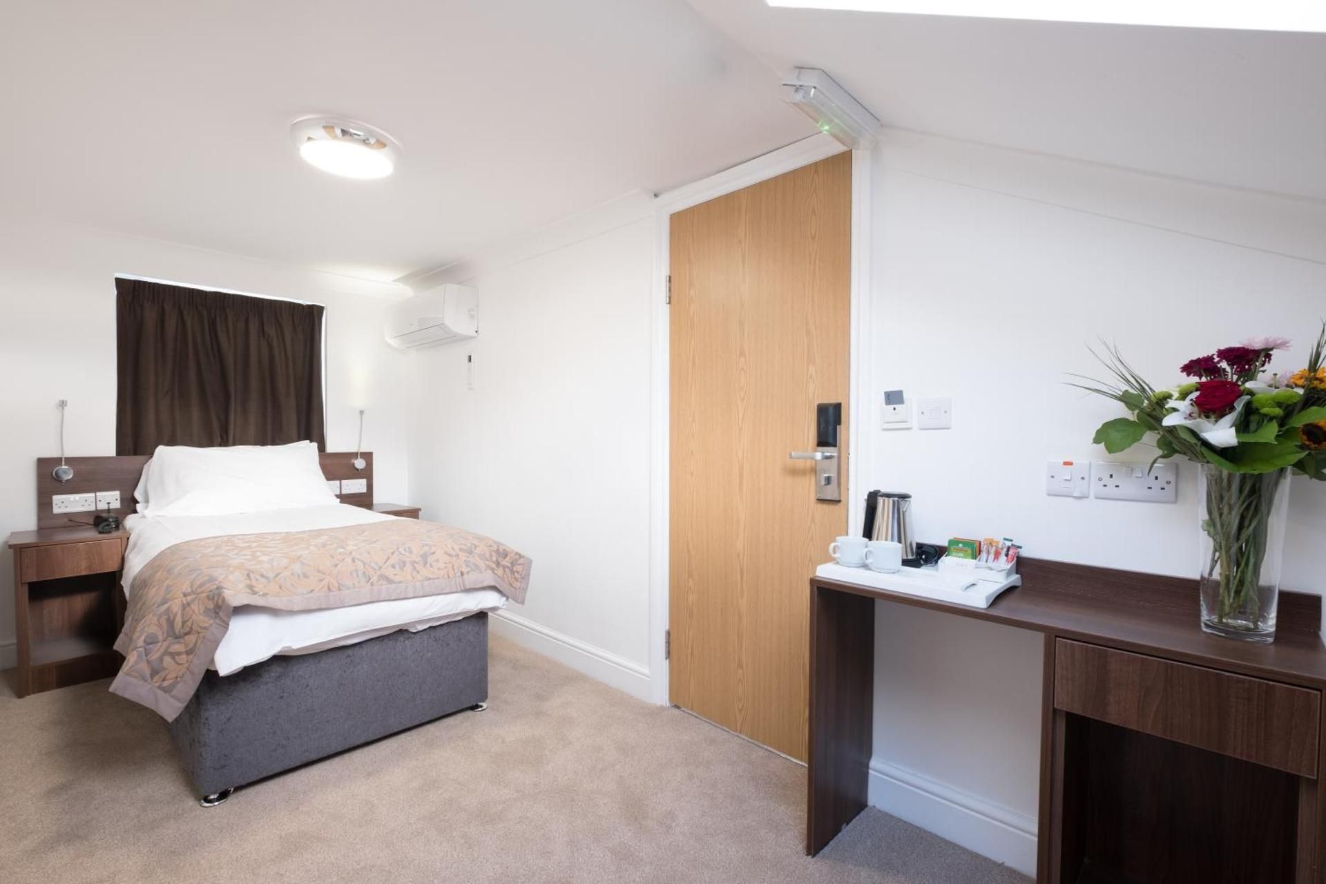 Single room-Ensuite with Bath