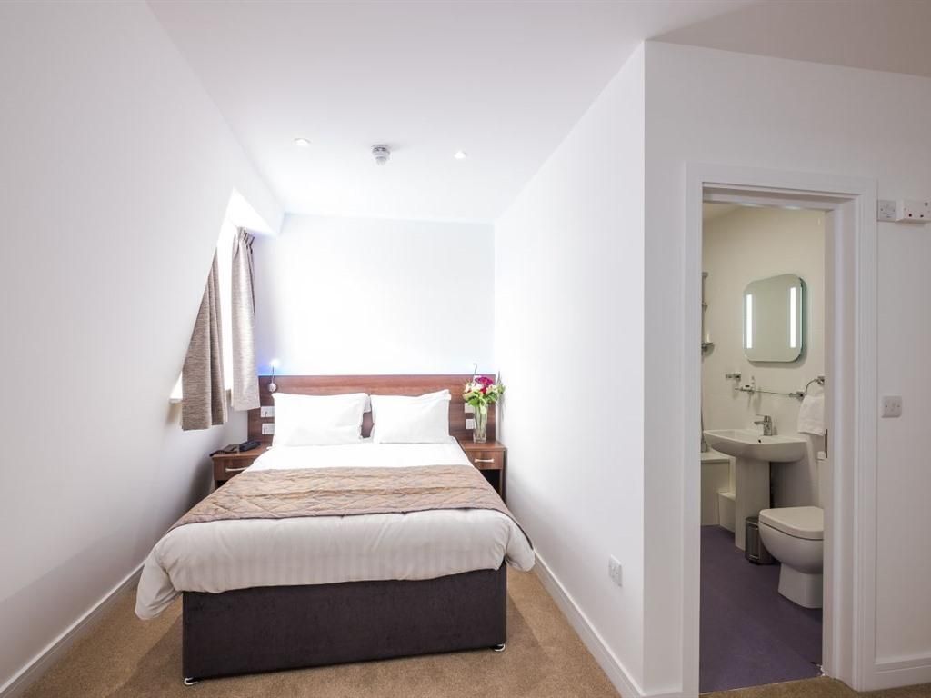 Double room-Ensuite with Bath