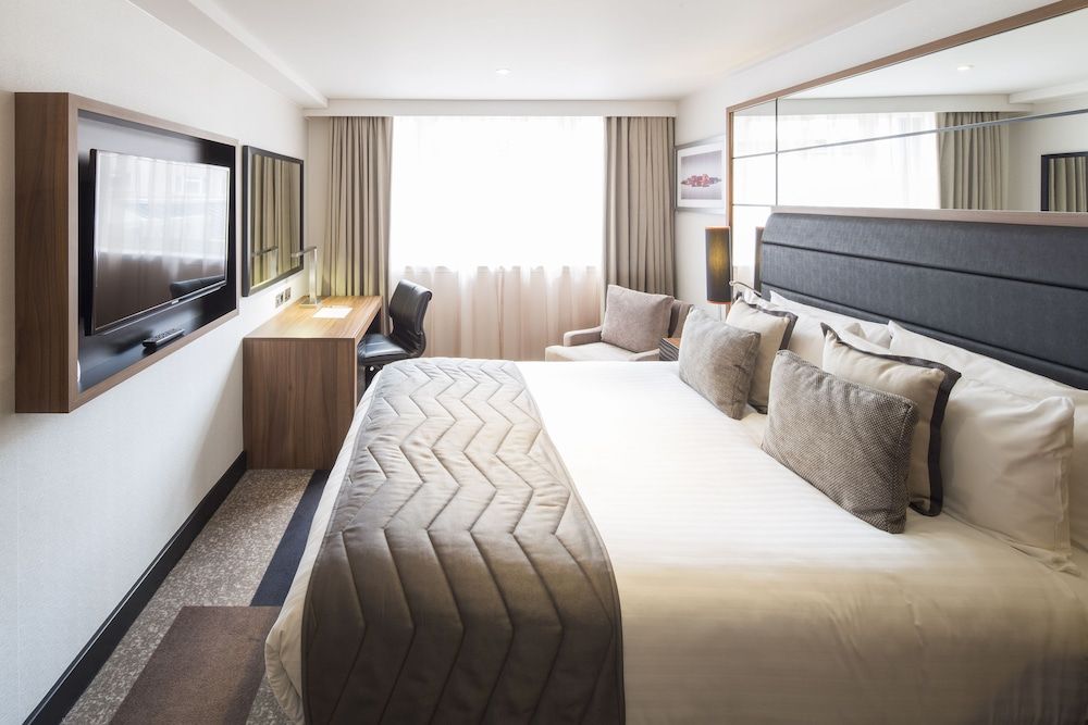 Standard Room, 1 King Bed
