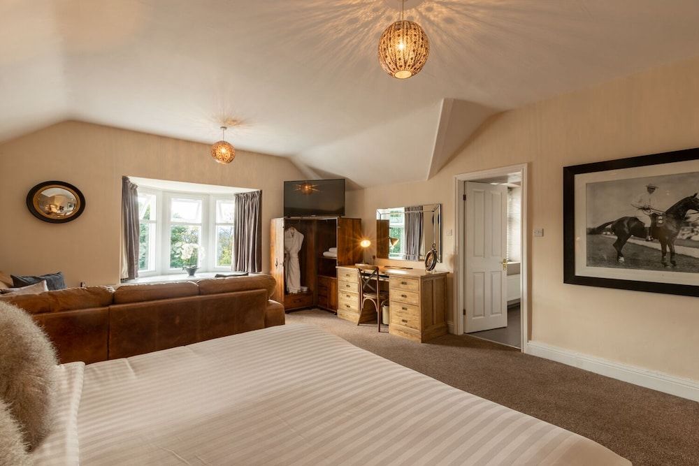 Lakes Hotel and Spa Superior Room