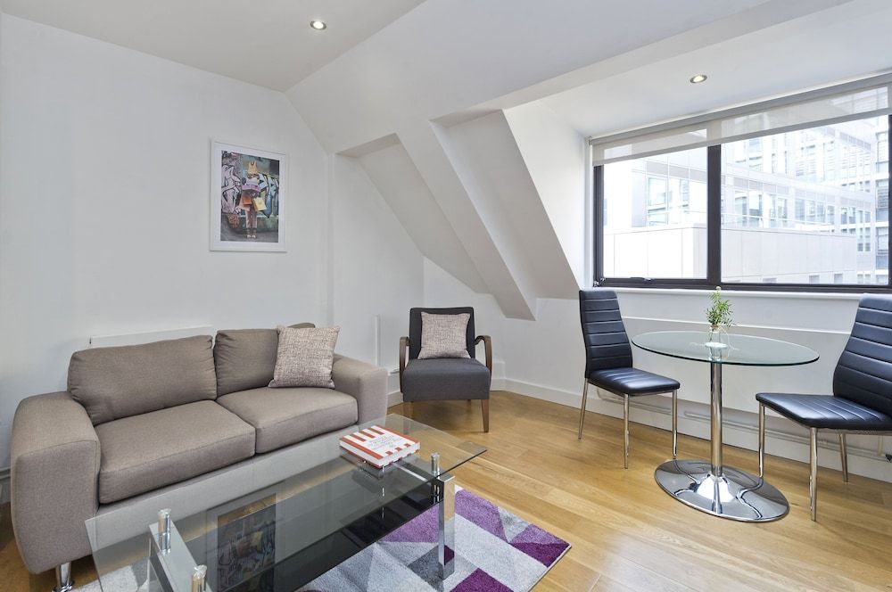 Red Lion Court by City2Stay Classic Apartment 8