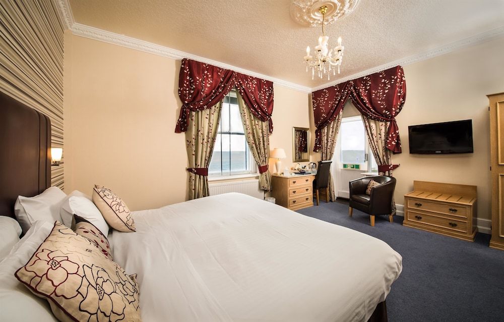 Superior Room, 1 King Bed, Non Smoking, Sea View