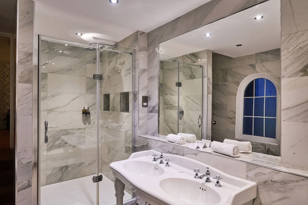 undefined New House Country Hotel 10