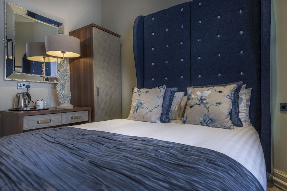 Classic Single Room