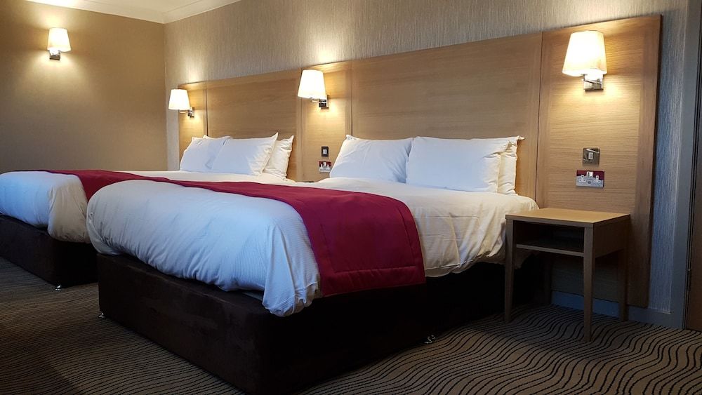 Best Western Heath Court Hotel Family Room, 2 Double Beds, Non Smoking (Third bed is Single Bed)