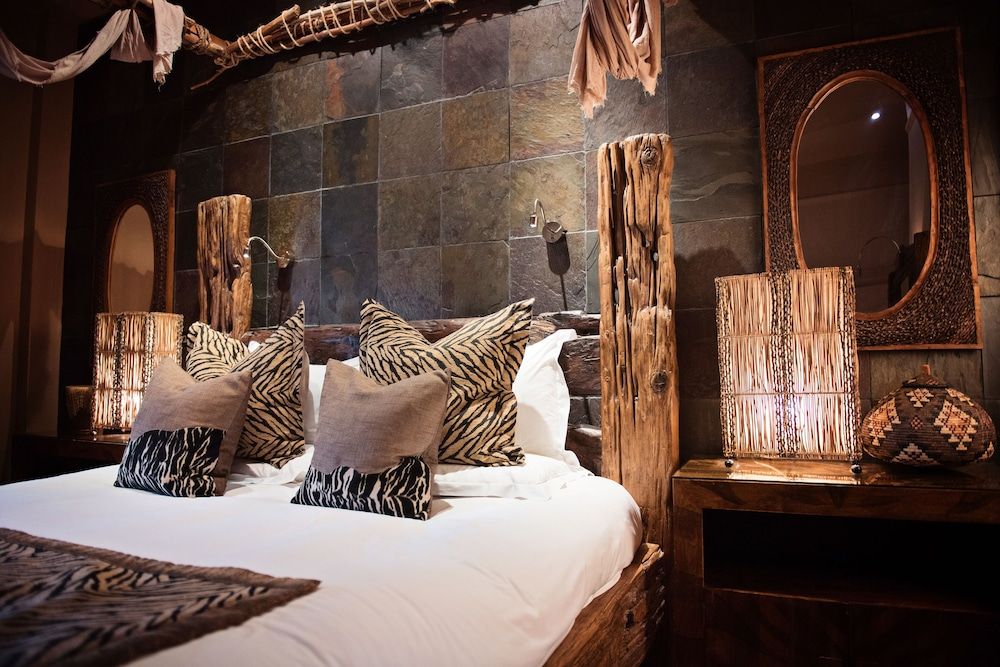 Beaumont House Room (Out of Africa)