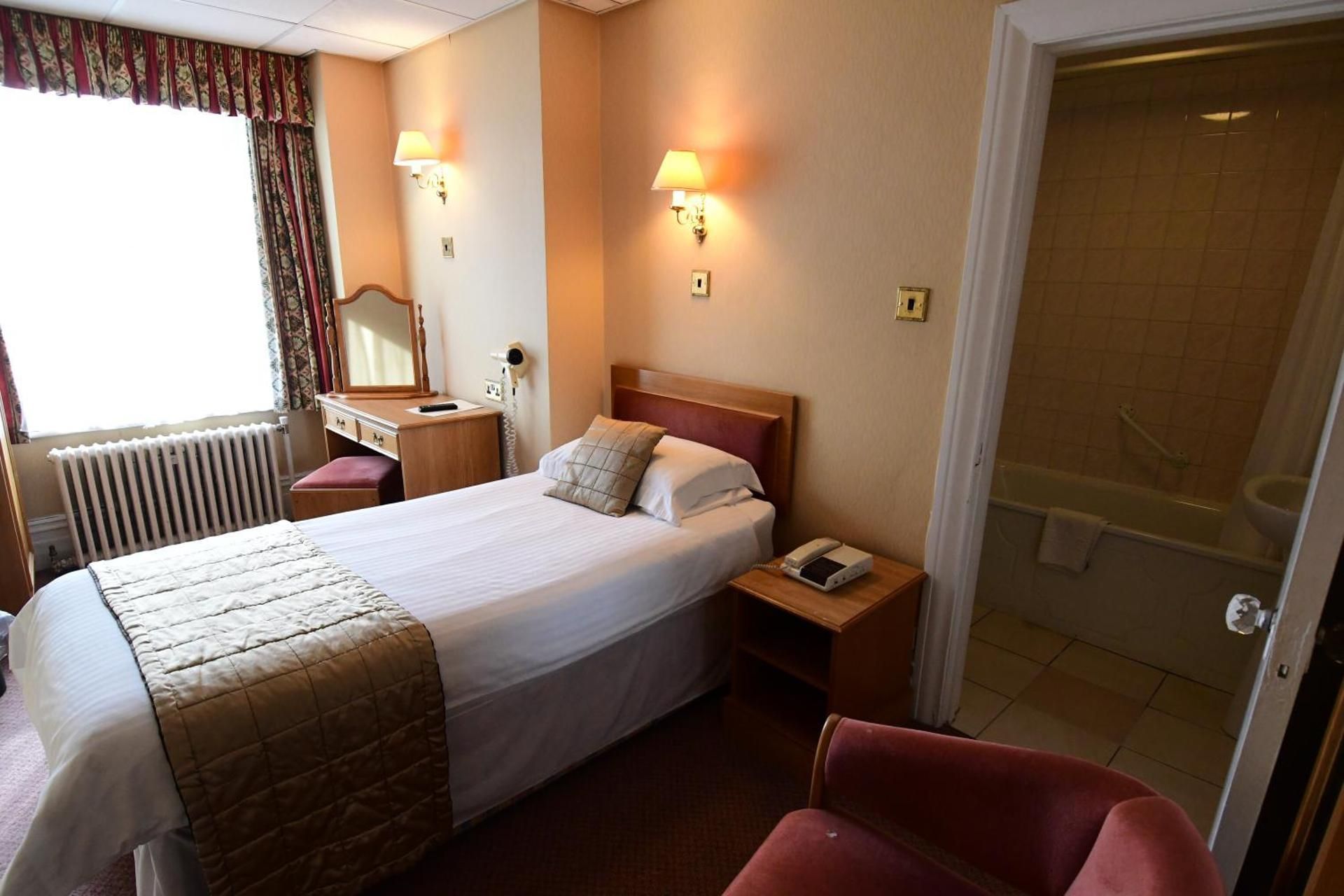 Trouville Hotel Single Room
