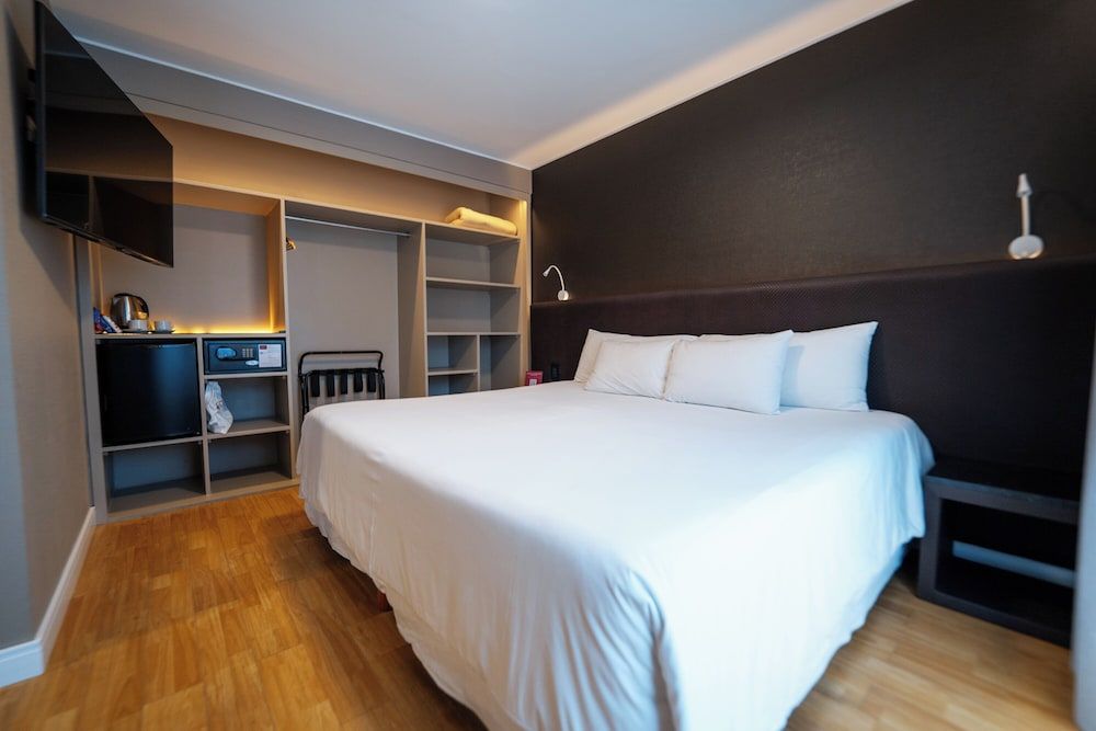 Amérian Cordoba Park Hotel Junior Suite, 1 King Bed 3