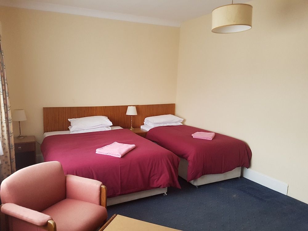 Avoca House Hotel Twin Room 2