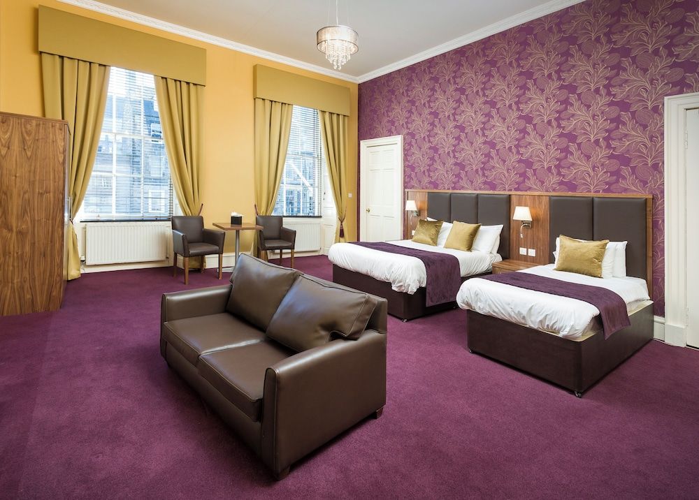 undefined Albany Hotel 3