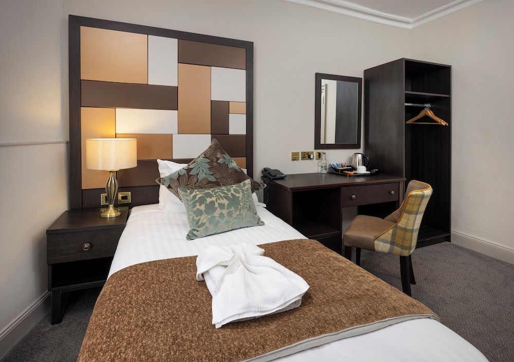 undefined Albany Hotel 6