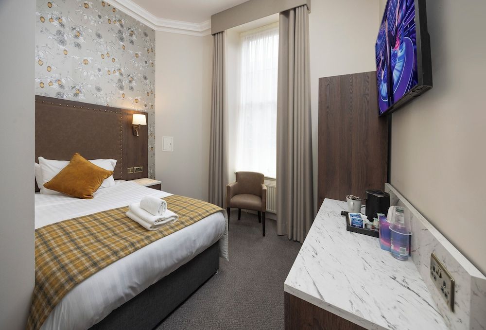undefined Albany Hotel 7